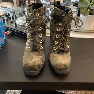 qupid milky way bootie